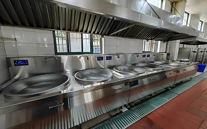 高校食堂廚具采購指南：實用、耐用、安全三者缺一不可